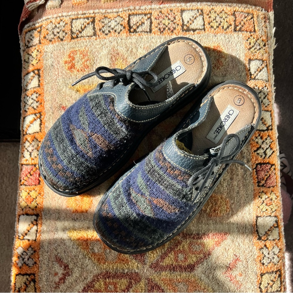 Vintage leather clogs with fabric detail